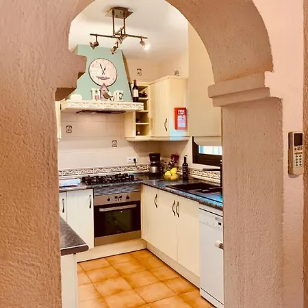 Villa Cassandra - Beautiful Private With Heated Pool Included