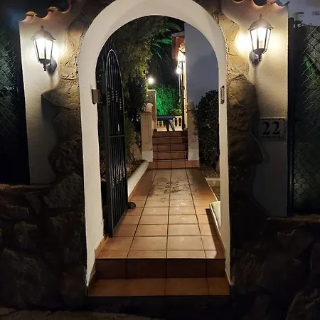 Cassandra - Beautiful Private With Heated Pool Included Villa *