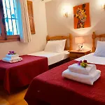 Cassandra - Beautiful Private With Heated Pool Included Vila