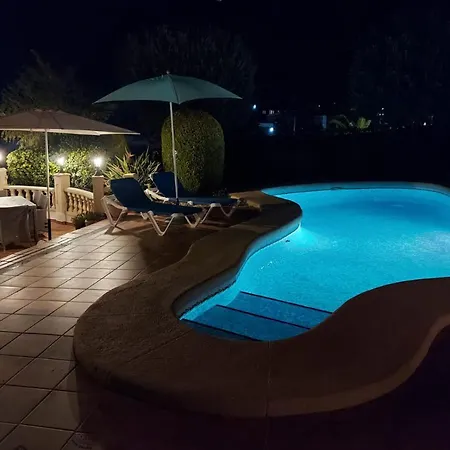 Villa Cassandra - Beautiful Private With Heated Pool Included *