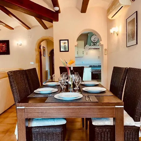 Vila Cassandra - Beautiful Private With Heated Pool Included Jávea