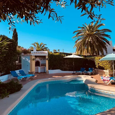 Cassandra - Beautiful Private With Heated Pool Included Villa *